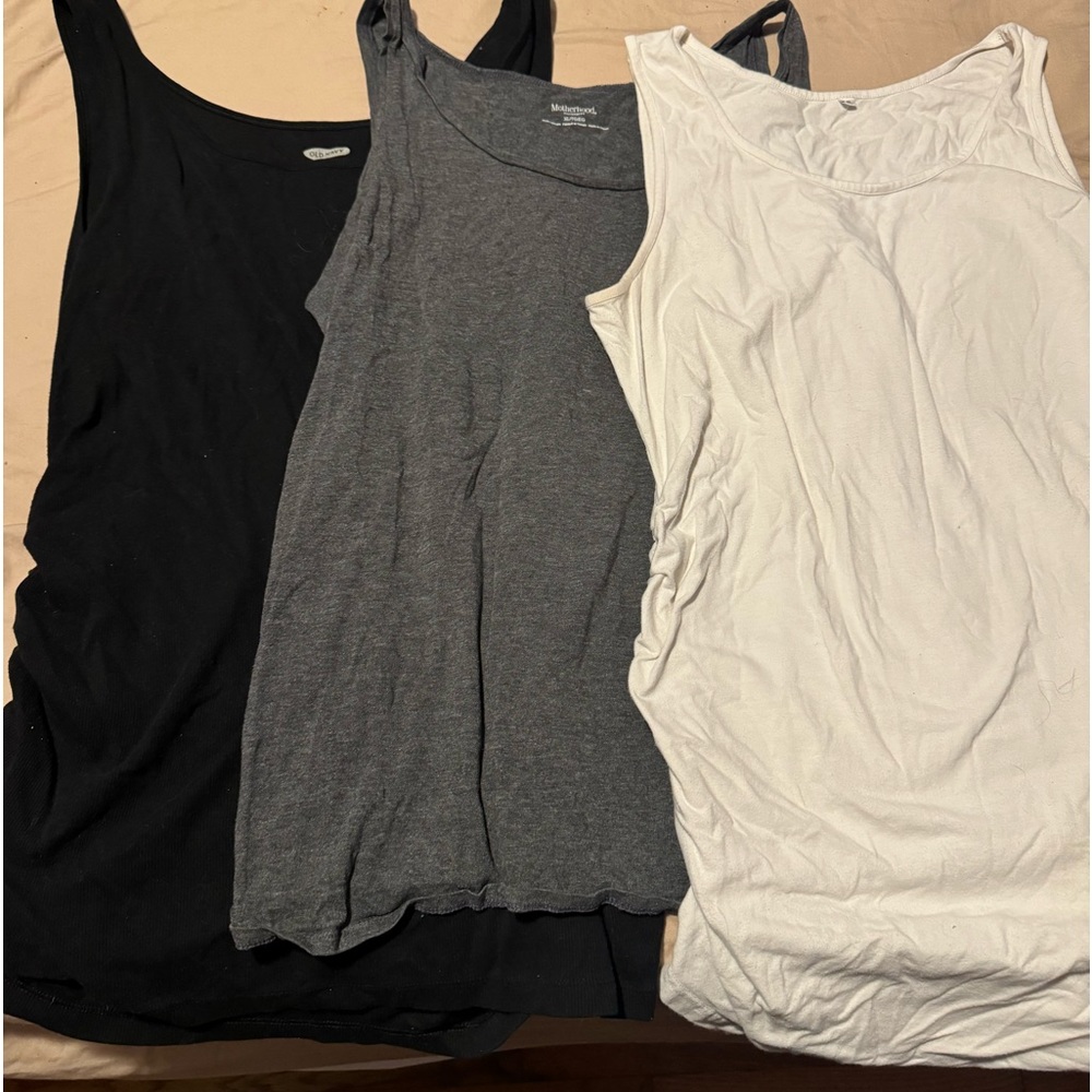 COPY - Lot of 3 maternity tank tops